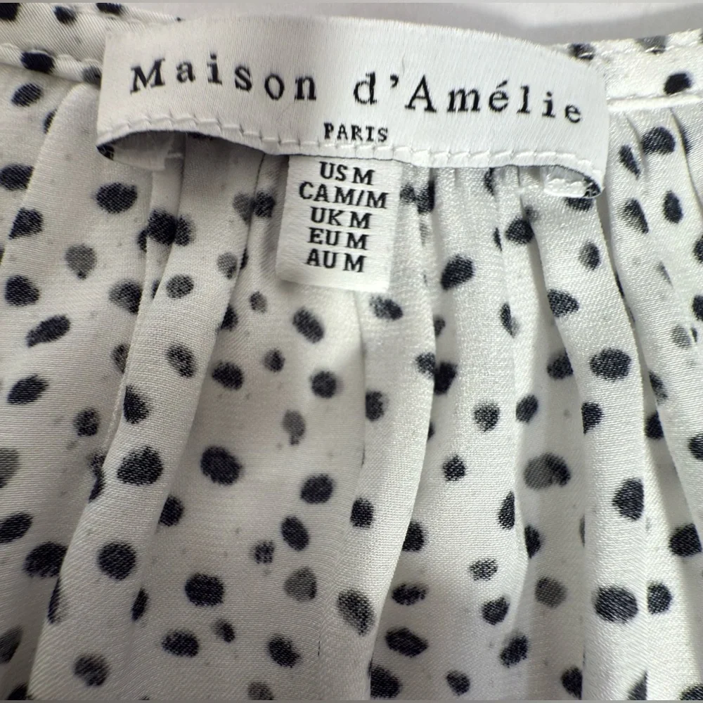 Elegant Black and‎ White Polka Dot Blouse - Picture 6 of 6